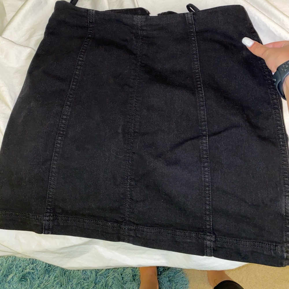 Black skirt